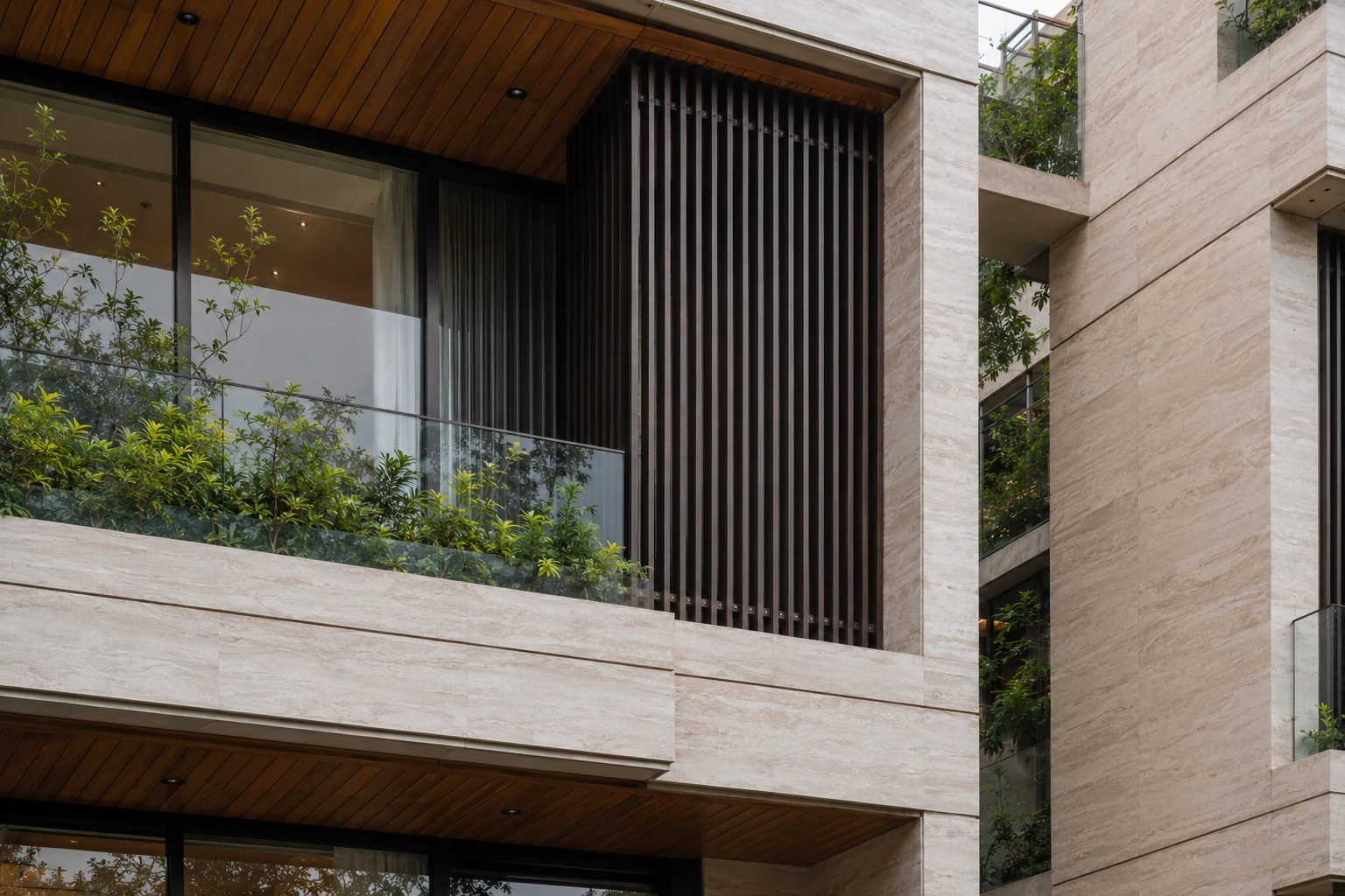 Villa Phố Sân Trong 510 — Chi tiết travertine, bronze và teak — Home6D